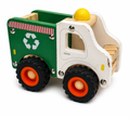 Camion de recyclage en bois